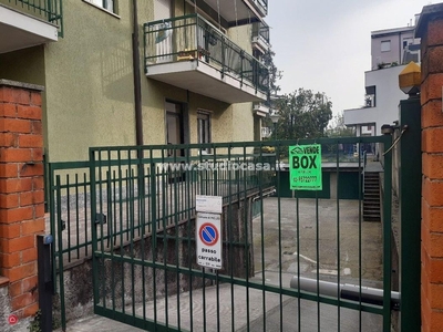 Garage/Posto auto in Vendita in a Melzo