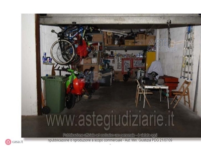 Garage/Posto auto in Vendita in Piazza Ugo la Malfa a Cisterna di Latina