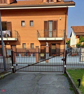 Garage/Posto auto in Vendita in Via Altina 8 a Vinovo