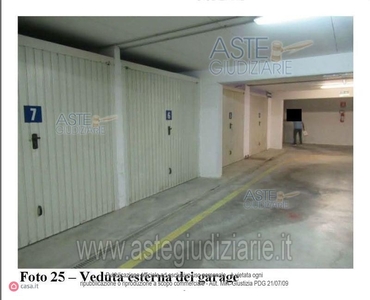 Garage/Posto auto in Vendita in Via Camillo Benso Conte di Cavour 4 a San Giovanni Teatino