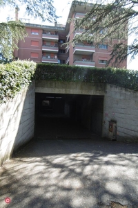 Garage/Posto auto in Vendita in Via degli Estensi a Roma