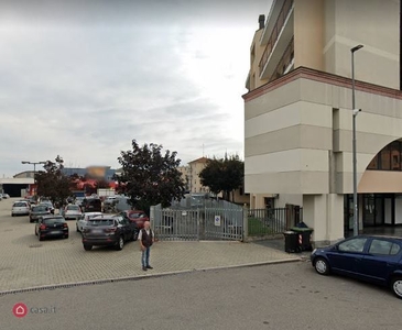 Garage/Posto auto in Vendita in Via Giovanni Gnifetti 90 a Novara