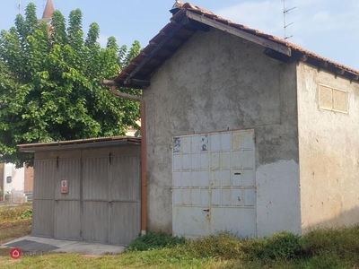 Garage/Posto auto in Vendita in Via Magenta 29 a San Vittore Olona