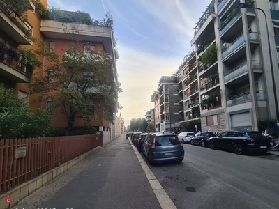 Garage/Posto auto in Vendita in Via Moisè Loria 62 a Milano