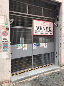 Garage/Posto auto in Vendita in Via Pompei 5 a Roma