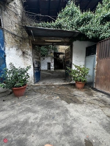 Garage/Posto auto in Vendita in Via Santa Maria della Catena alle Fontanelle 13 a Napoli