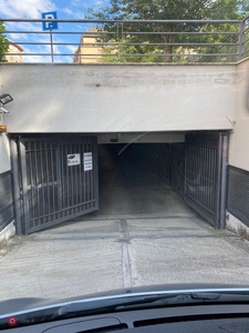 Garage/Posto auto in Vendita in Via Umberto Moricca a Roma