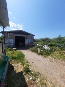 Laboratorio in Vendita in Via di Valle Canestra a San Cesareo