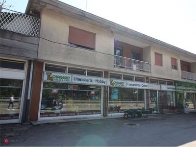 Negozio/Locale commerciale in Vendita in Rione Santa Caterina 53 a Ponte nelle Alpi