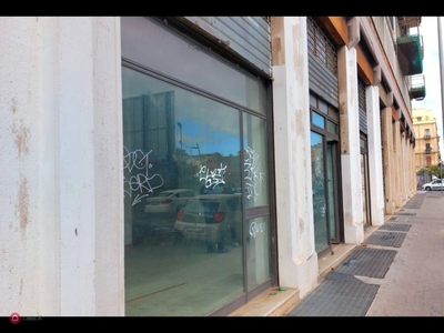 Negozio/Locale commerciale in Vendita in Via Don Luigi Sturzo 105 a Catania