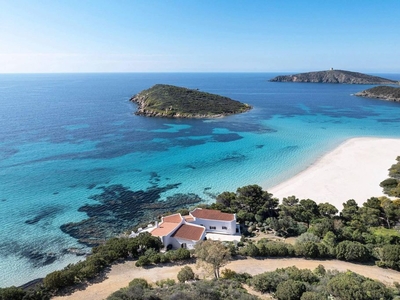 Prestigiosa villa di 250 mq in vendita Teulada, Sardegna
