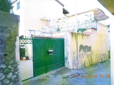 Quadrilocale in vendita in via ii casa coppola zona privati, Castellammare di Stabia