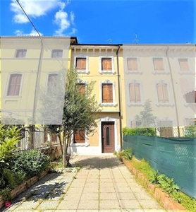 Rustico/Casale in Vendita in Via Roma 1 a Soave