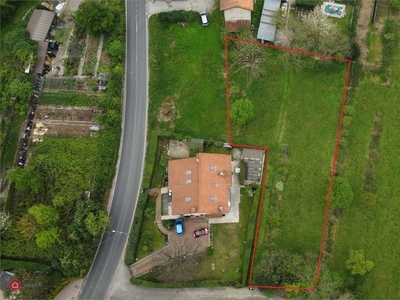 Terreno edificabile in Vendita in Via per Senna a Capiago Intimiano