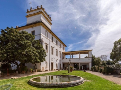 Prestigiosa villa di 1200 mq in vendita via Foresta, Rieti, Lazio