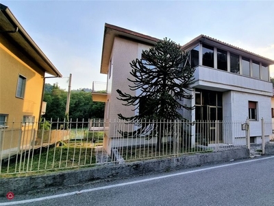 Villa in Vendita in a Bergamo