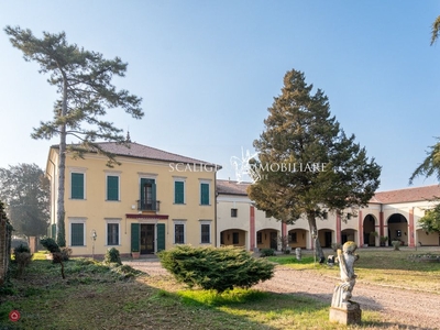 Villa in Vendita in a Legnago