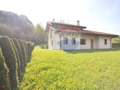 Villa in Vendita in Via Altopiano 13 a Lusiana Conco