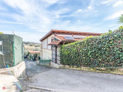 Villa in Vendita in Via Cavallacci 34 a Palermo