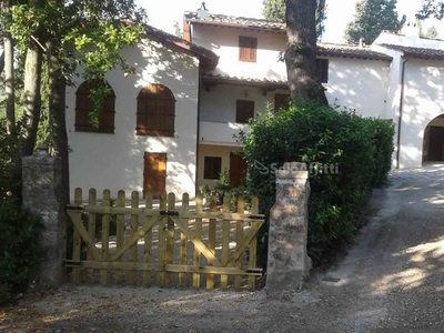 Villa Singola arredato 400 mq.