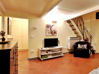 Appartamento con 1 camera da letto in affitto a Santa Croce, Firenze