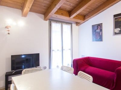 Appartamento con 2 camere da letto in affitto a Vialba, Milano