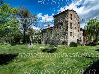 Rustico casale in vendita a Gaiole In Chianti Siena