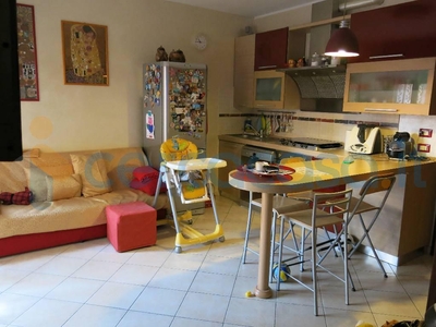 Appartamento Bilocale in ottime condizioni in vendita a Reggio Emilia