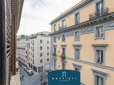 Appartamento di lusso in vendita Piazza Benedetto Cairoli, Roma, Lazio