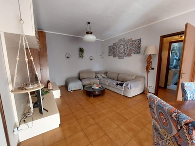 Appartamento in vendita a San Lorenzo Alle Corti - Cascina