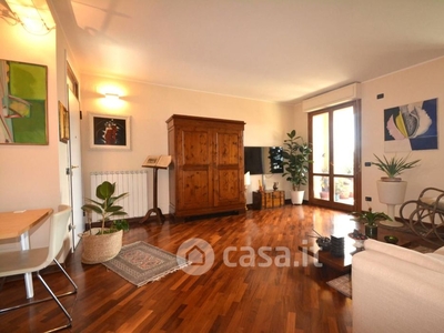 Appartamento in Vendita in Via Don Minzoni 55100 a Lucca