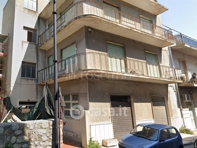 Appartamento in Vendita in Via Nazionale Archi a Reggio Calabria