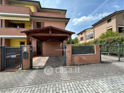 Appartamento in Vendita in Via Olinto Cremaschi a Modena