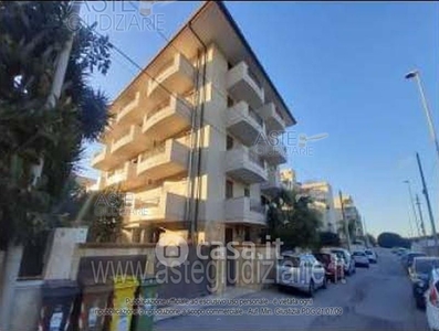 Appartamento in Vendita in Via Suri 3 a Taranto