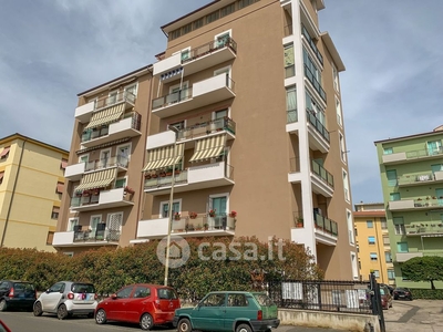 Appartamento in Vendita in Viale Ugo Foscolo 46 a Livorno