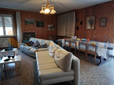 Appartamento Quadrilocale in ottime condizioni in vendita a Poggio San Marcello