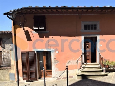 Appartamento Quadrilocale in vendita a Montecatini Terme