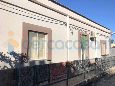 Appartamento Quadrilocale in vendita a Taranto