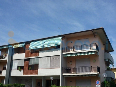 Appartamento Trilocale in vendita in Via Delle Pinete, Montignoso