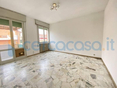 Appartamento Trilocale in vendita in Via Rovigo, Padova