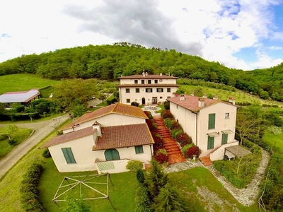 Azienda Agricola di 1800 mq a Dicomano