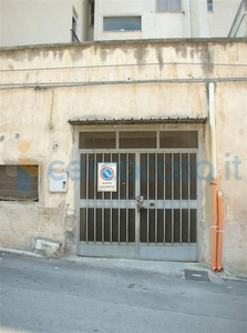 Box in vendita in Via Parini 7, Canosa Di Puglia