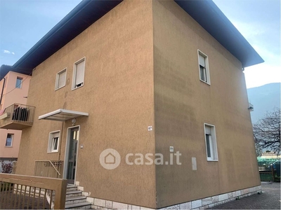 Casa Bi/Trifamiliare in Vendita in a Trento