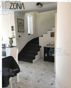 Casa indipendente con terrazzo a Mosciano Sant'Angelo