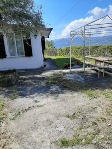 Casa indipendente in vendita a Vezzano Ligure