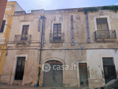 Casa indipendente in Vendita in Via Lata 18 a Brindisi