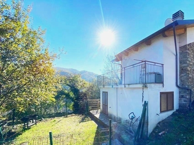 Casa indipendente ristrutturata con giardino