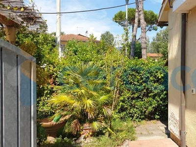 Casa semi indipendente in vendita in Via Rossetti E Baldini, Forte Dei Marmi