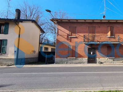 Casa singola da ristrutturare, in vendita in Via Zena 75, Pianoro