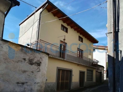 Casa singola in vendita in Via Santa Maria Vecchia, Capo Di Ponte